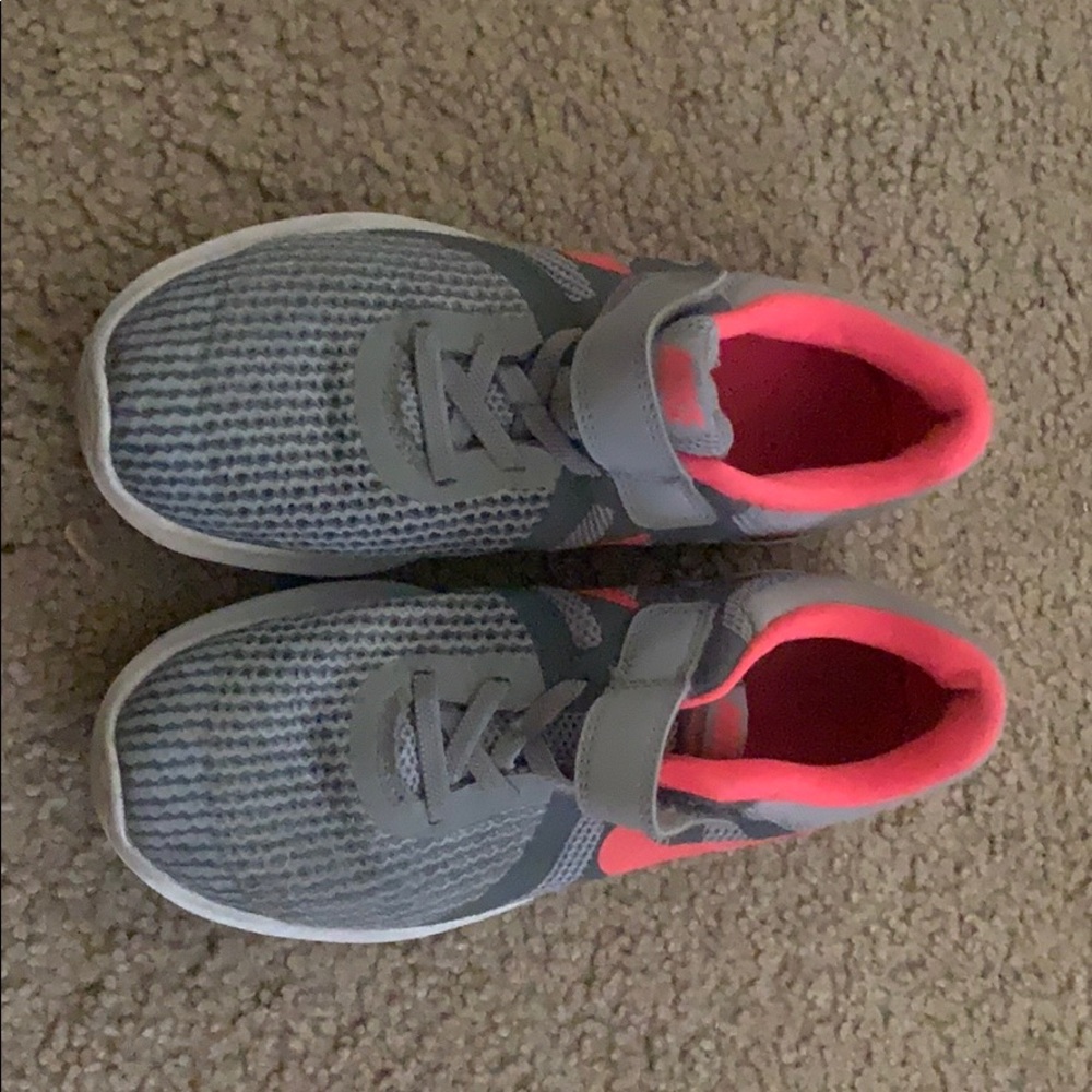 Girls Nike shoes